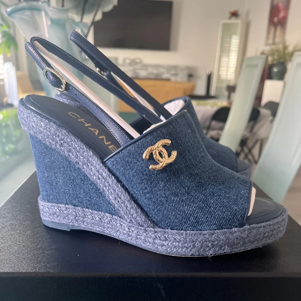 CHANEL Navy Denim Wedge Espadrille Sandals with Gold CC